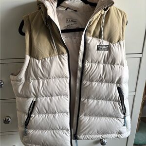 L.L. Bean Hooded Vest in Tan and White